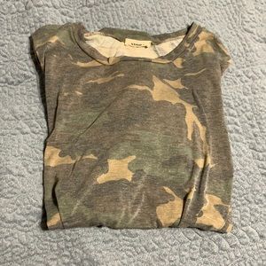 Boutique camo t-shirt